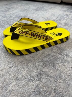 New Off-White Industrial Flip Flops Yellow Platform Mens Sz 11.5